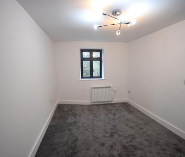 4 bedroom apartment to rent - Photo 2