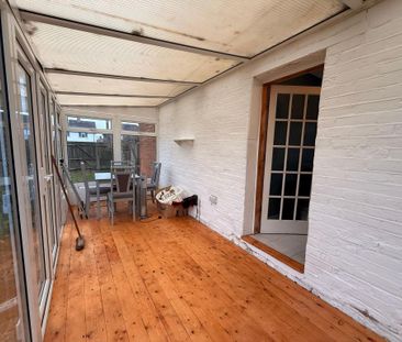 Cypress Avenue, Southampton, SO19 - Photo 2