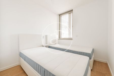 Penthouse for rent in Argüelles - Photo 2