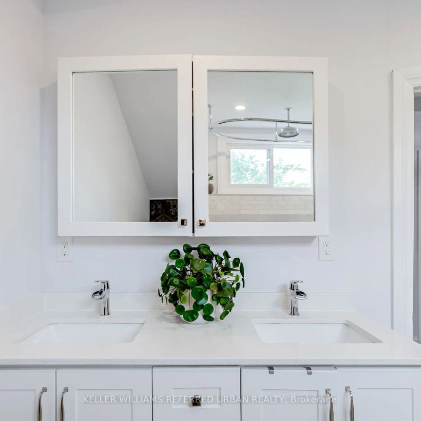 Detached Home For Lease | E9019175 - Photo 1