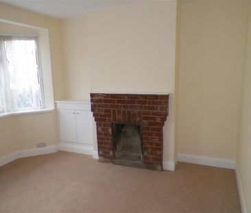 2 bedroom end of terrace house to rent - Photo 1