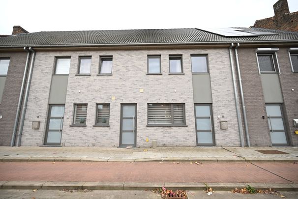 Recente woning in Sint-Michiels - Foto 1