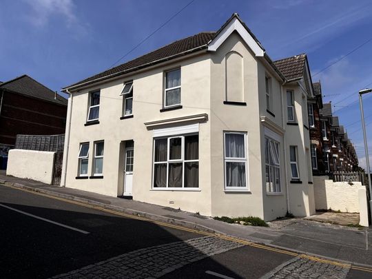 1 bedroom house of multiple occupation to rent - Photo 1