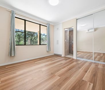 Newly Renovated Two-Bedroom Apartment in the Heart of Darlinghurst - Photo 3