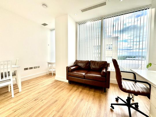 Westgate House, Hanger Lane, W5 - Photo 1