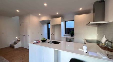 Price Reduced: Modern Townhouse in the Heart o... - Photo 4