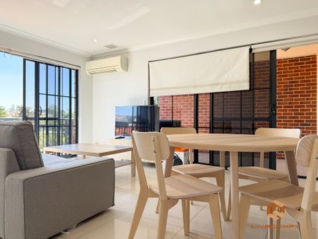 Victoria Park - Photo 2