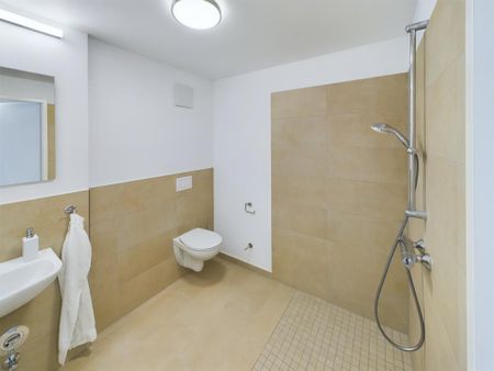 Suite 2.13 - Photo 4