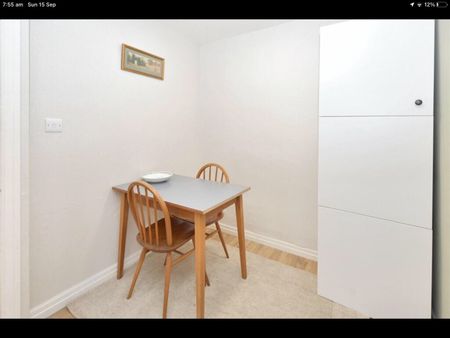 2 Bed Flat, Aire View Gardens, LS5 - Photo 3