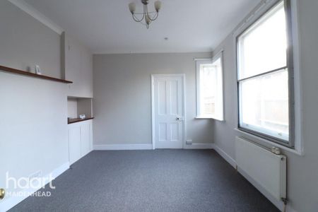 5 bedroom semi-detached house to rent - Photo 3