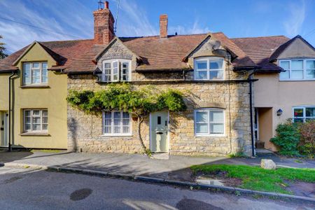 2 bedroom terraced house to rent - Photo 4