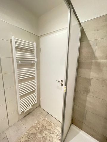 kleine 1- RWE mit Einbauküche im Zentrum von Görlitz ! - Photo 5