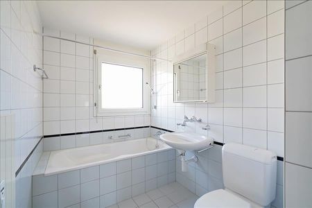 In lebendigem Vorstadtquartier - hier endet Ihre Wohnungssuche! - Foto 5