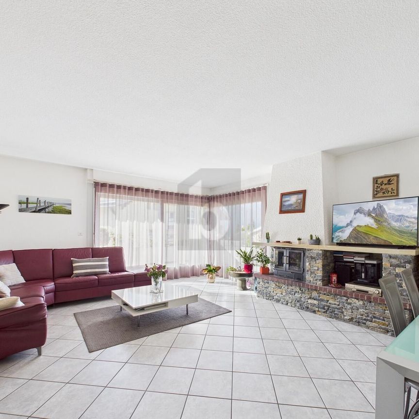 SPACIEUX ET LUMINEUX AVEC UNE VUE MAGNIFIQUE - Foto 1