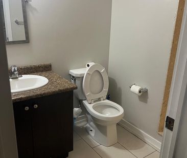 For Lease - 166 Golden Springs Drive, Brampton, Ontario - Photo 4