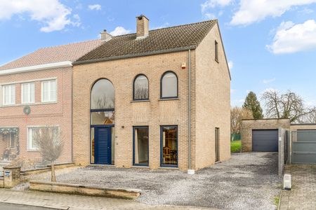 Ruime woning met tuin en royale garage - Photo 5