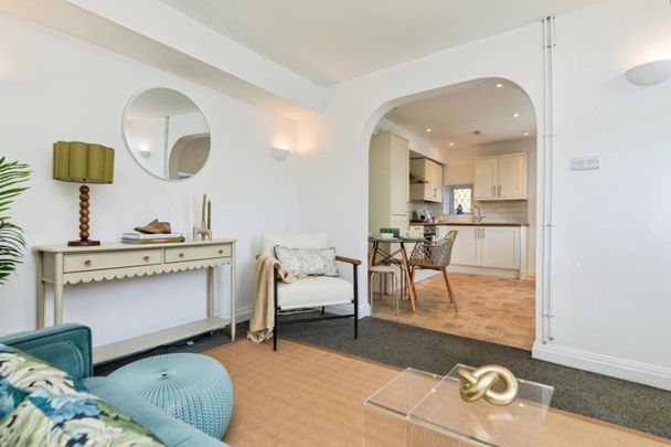 2 bedroom House To Let - Photo 1