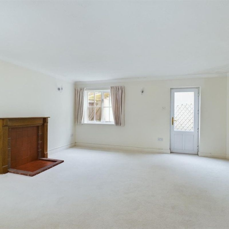 Caspian Square, Rottingdean, Brighton - Photo 1