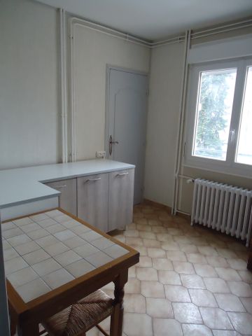 Location Appartement 3 pièces 54m² NEVERS 58000 - Photo 3