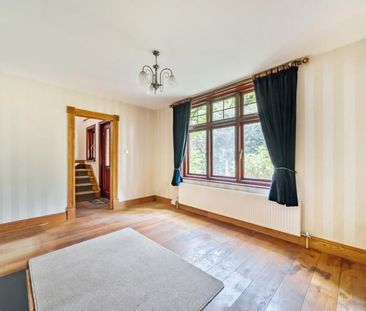 3 bedroom semi-detached house to rent - Photo 4