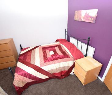 2 bedroom detached house to rent - Photo 5