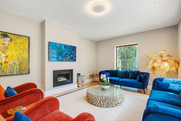 6 bedroom detached house to rent - Photo 1