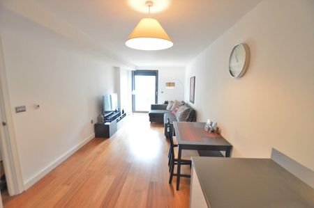 1 bedroom apartment to rent - Photo 2