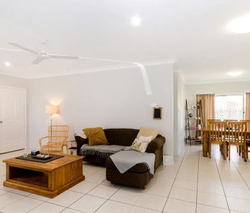 4/25 Salina Dr, Kelso - Photo 1