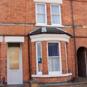 4 Leopold Street - 3 Double Bedrooms Loughborough - Photo 2