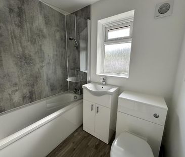 2 bedroom end of terrace house to rent - Photo 6