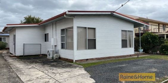 Three bedroom home - Photo 3