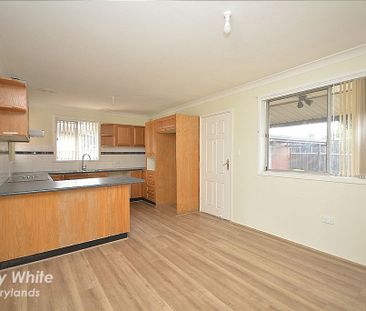 LARGE SIZED 3 BEDROOM HOME WITH AC! - Photo 6