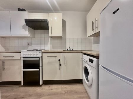 1 bedroom flat to rent - Photo 4