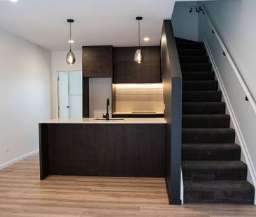 Modern Townhouse in Queenstown - Photo 6