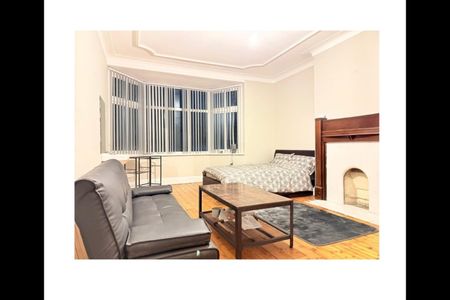 5 Bed Semi-Detached House, Wilbraham Road, M21 - Photo 3