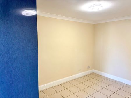 6 Bed End Terrace, Becmead Avenue, HA3 - Photo 4