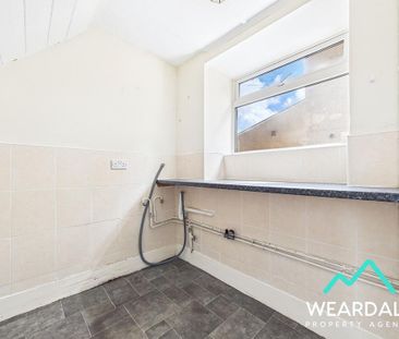 2 bedroom end of terrace house to rent - Photo 5