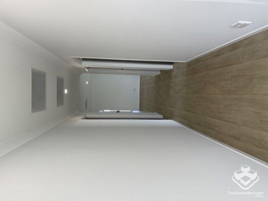 2 Brand New 3 Bed Duplex - Photo 1