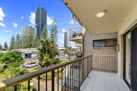Coastal Living in the Heart of Broadbeach - Photo 2