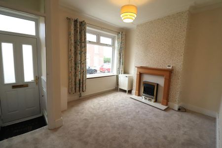 2 bedroom terraced house to rent - Photo 3