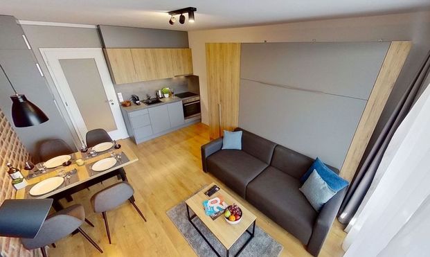 Apartmán v novostavbe s recepciou a balkónom priamo v centre Košíc - Fotografia 1