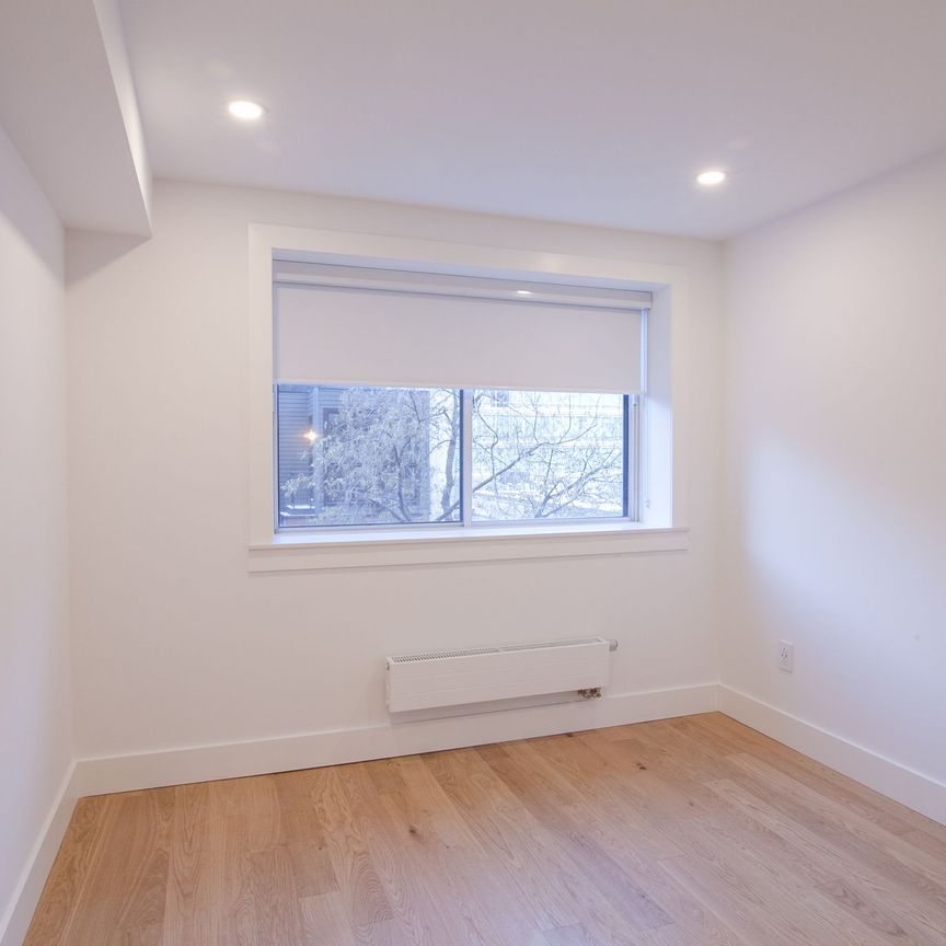 3421 Rue Drummond - Photo 1