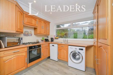 3 bedroom terraced house to rent - Photo 3