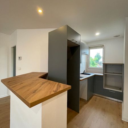Location Appartement 2 pièces 43m² - Photo 3