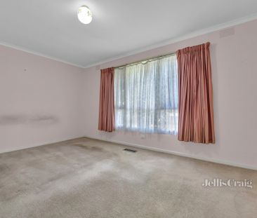 7 Bambra Court, Mount Waverley - Photo 6