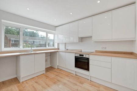 3 Bed End Terrace, Marie Drive, B27 - Photo 3