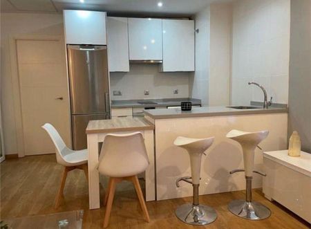 Alquiler de piso en La Trinidad - Photo 4