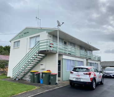 Tidy Upstairs 1-Bedroom Unit for Rent in Hamilton East – $350/Week ... - Photo 6