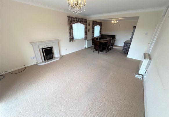 Mucklow Hill, Halesowen - Photo 1