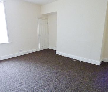 3 bed upper flat to rent in NE25 - Photo 3